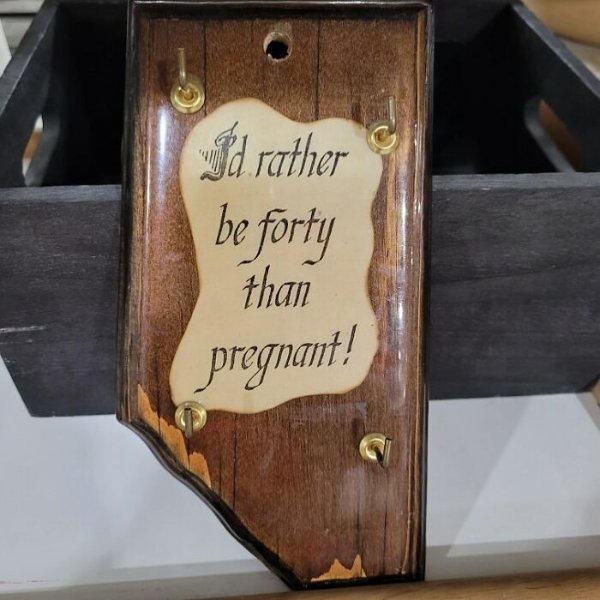 Weird Finds In Thrift Shops (46 pics)