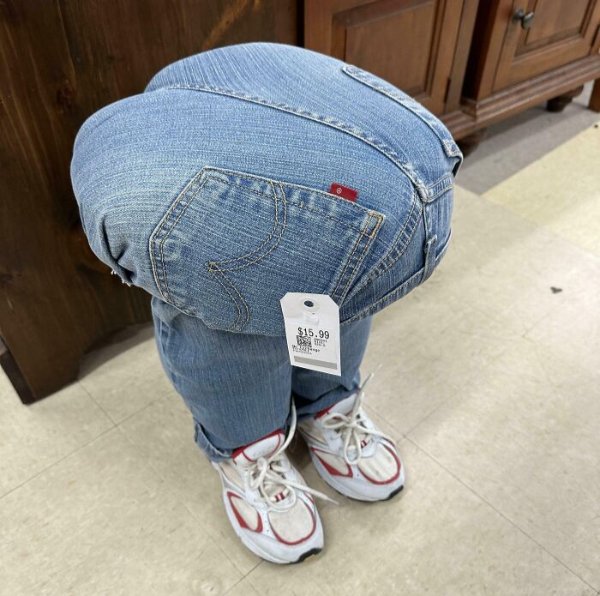 Weird Finds In Thrift Shops (46 pics)