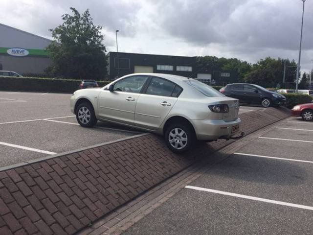 Annoying Finds And Situations (45 pics)