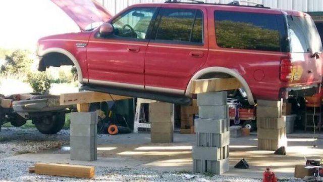 Weird DIY Crafts (18 pics)