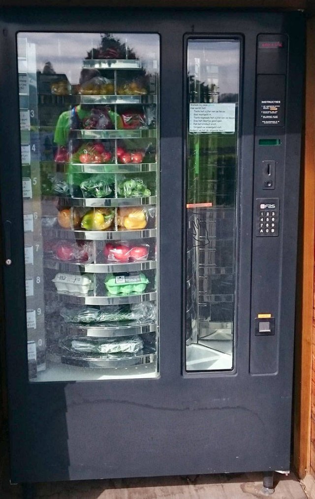 Unusual Vending Machines (35 pics)