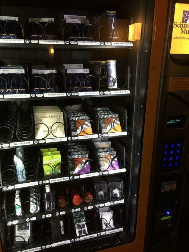 Unusual Vending Machines (35 pics)