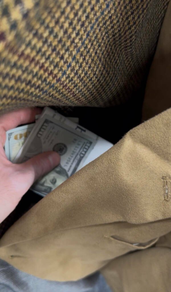 Cool Finds In Thrift Shops (25 pics)