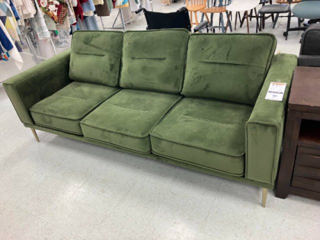 Cool Finds In Thrift Shops (25 pics)