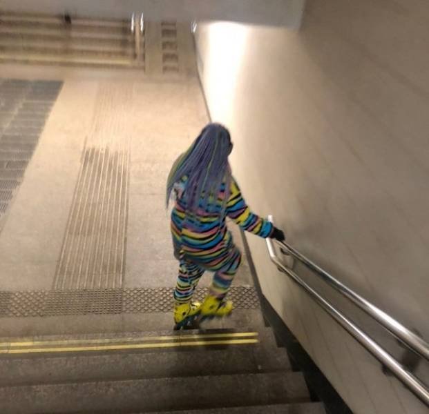 Strange People In The Subway (44 pics)