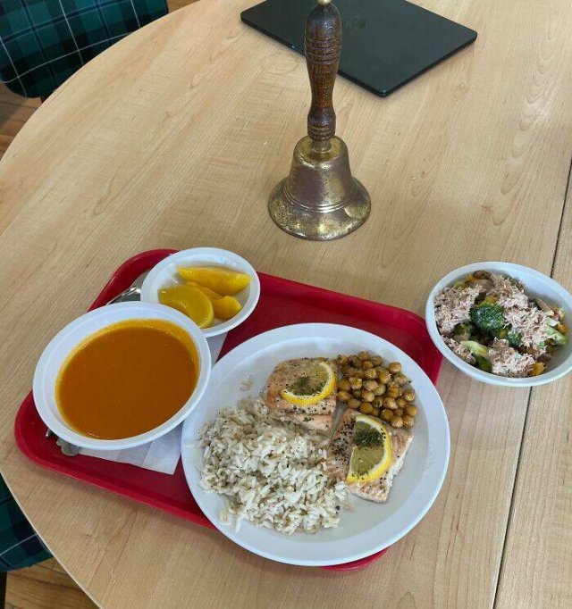 School Lunches In Different Countries (26 pics)