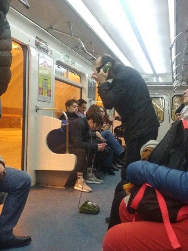 Strange People In The Subway (44 pics)
