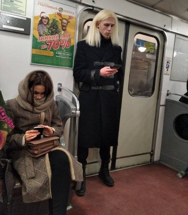 Strange People In The Subway (44 pics)