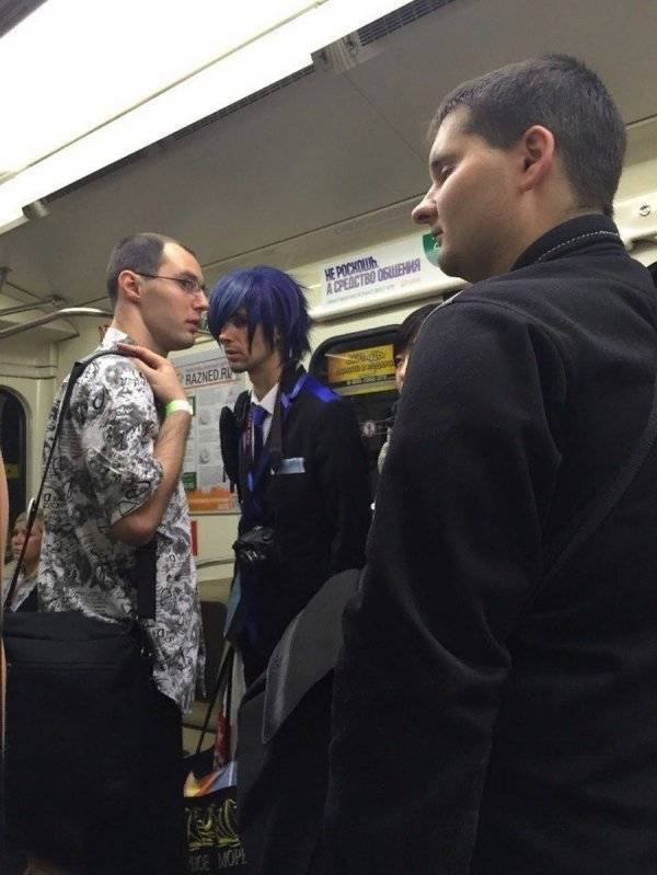 Strange People In The Subway (44 pics)