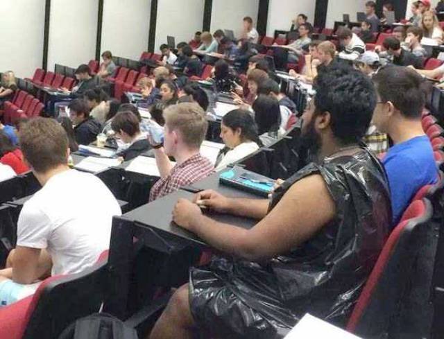 What Is Going On Here? (45 pics)
