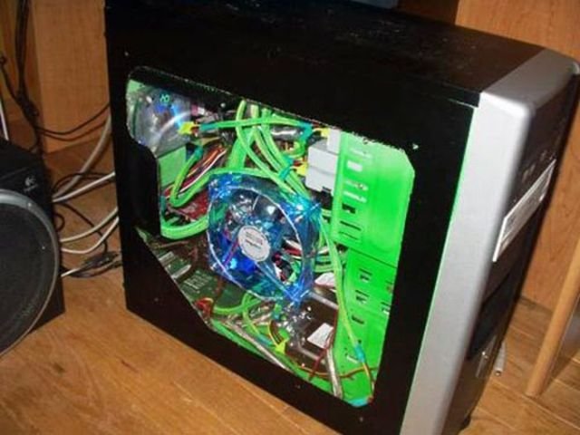 Awesome Custom PC Case Designs (45 pics)