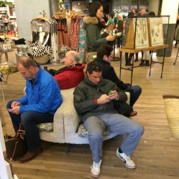 Men Waiting For Their Girls (21 pics) Men Waiting For Their Girls (21 pics)