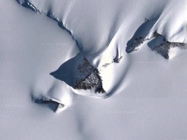 Unusual Finds On Google Maps (14 pics)
