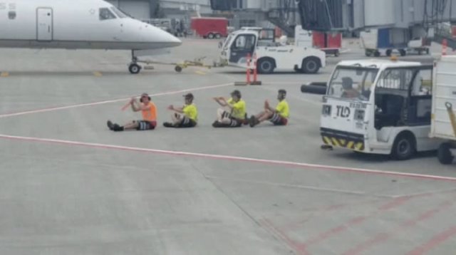 Funny Work Photos (50 pics) Funny Work Photos (50 pics)