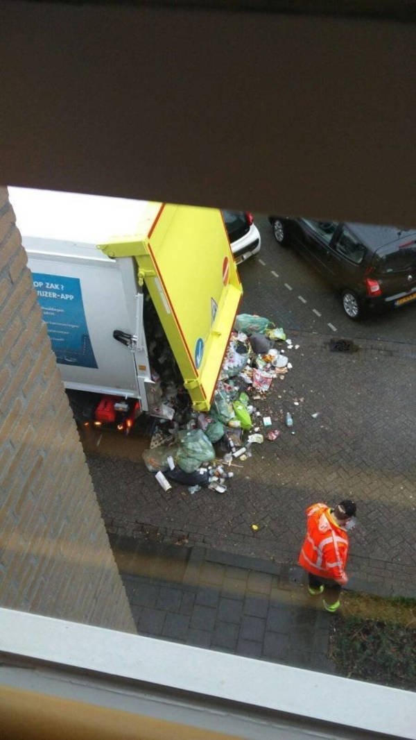 Funny Work Photos (50 pics) Funny Work Photos (50 pics)