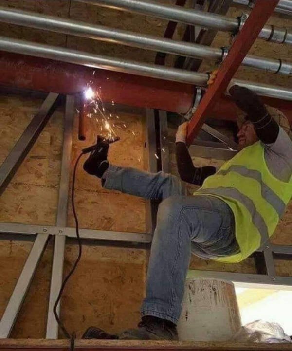 Funny Work Photos (50 pics) Funny Work Photos (50 pics)