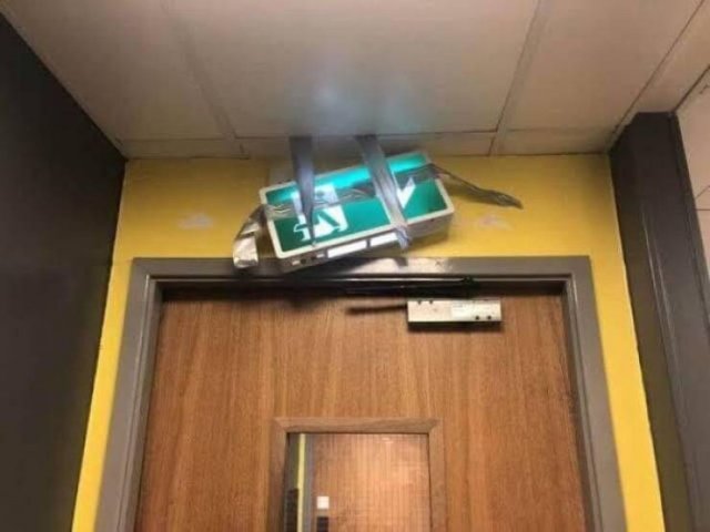Annoying Finds And Situations (50 pics) Annoying Finds And Situations (50 pics)