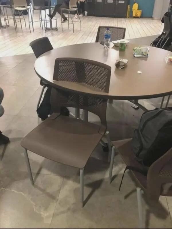 Glitches In The Matrix (17 pics) Glitches In The Matrix (17 pics)