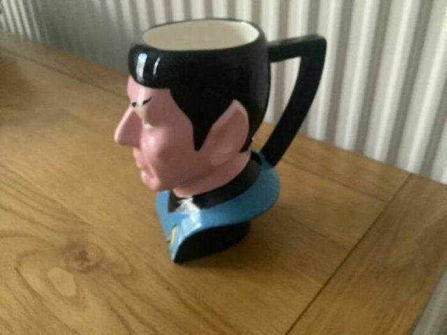 Unusual Finds In Thrift Shops (20 pics)
