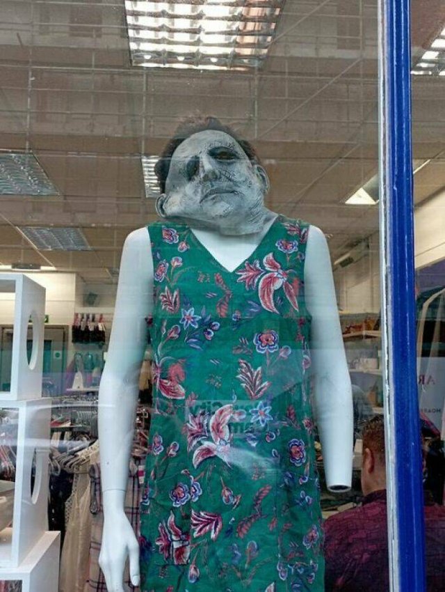 Unusual Finds In Thrift Shops (20 pics)
