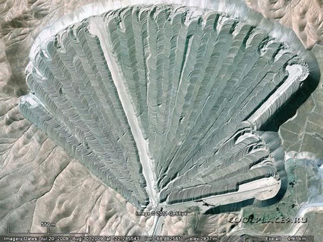 Unusual Geoglyphs (20 pics)