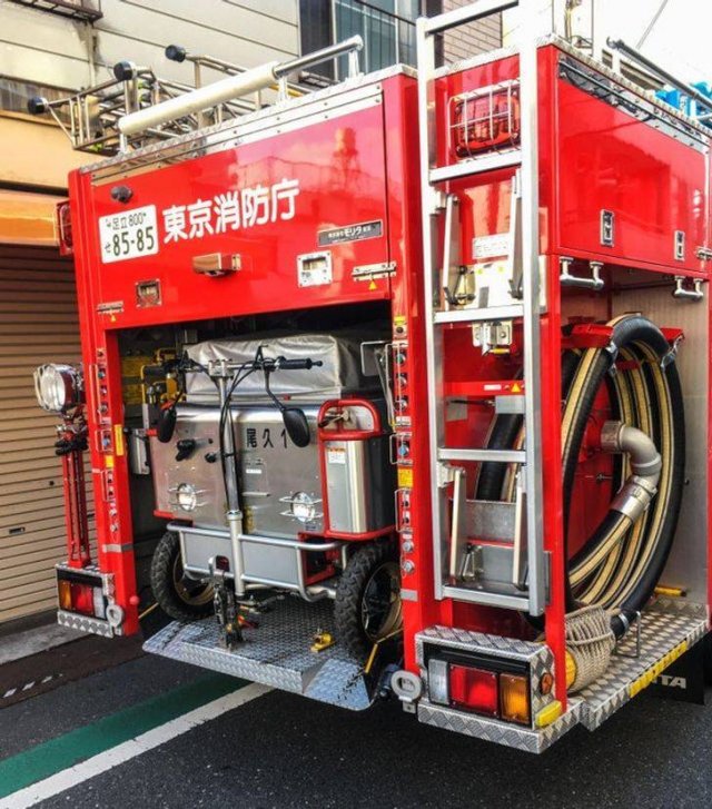 Interesting Photos From Japan (20 pics)