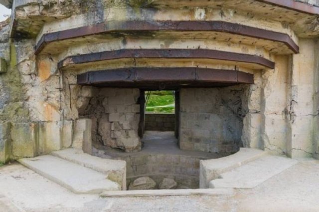 Abandoned Military Bases (18 pics)