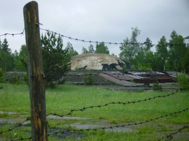 Abandoned Military Bases (18 pics)