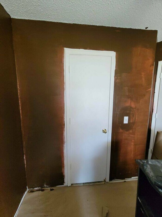 Failed Home Renovation (25 pics)