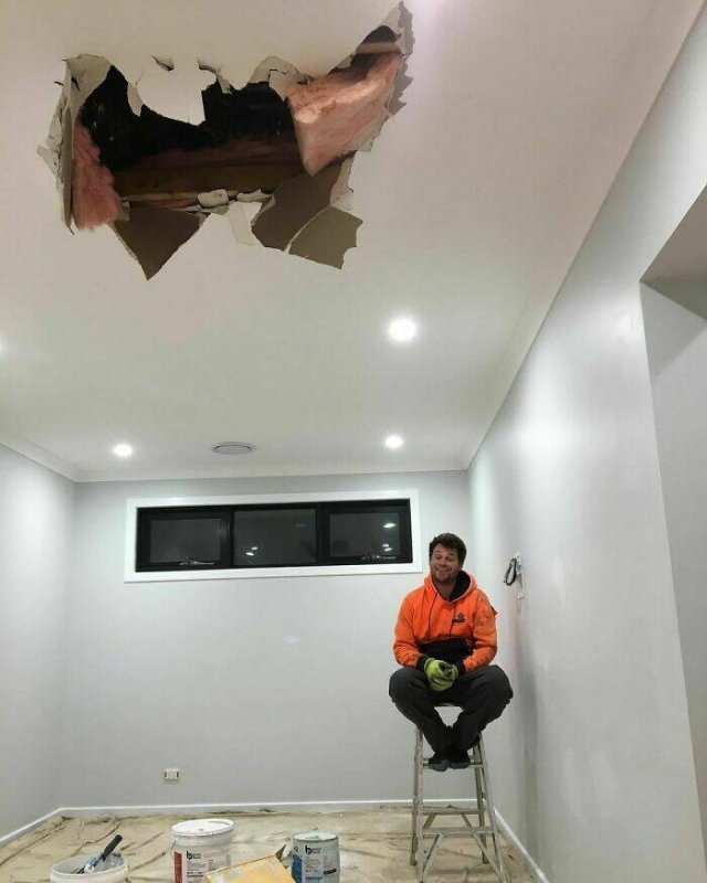 Failed Home Renovation (25 pics)