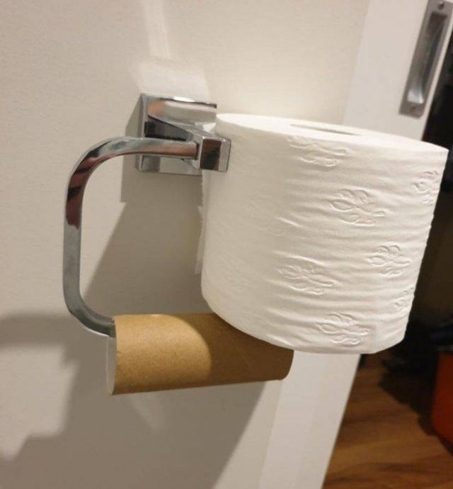 Annoying Habits Of Partners (17 pics)