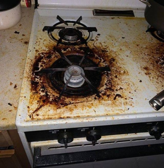 Annoying Habits Of Partners (17 pics)
