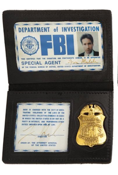 Sold Props From Popular Movies (33 pics)