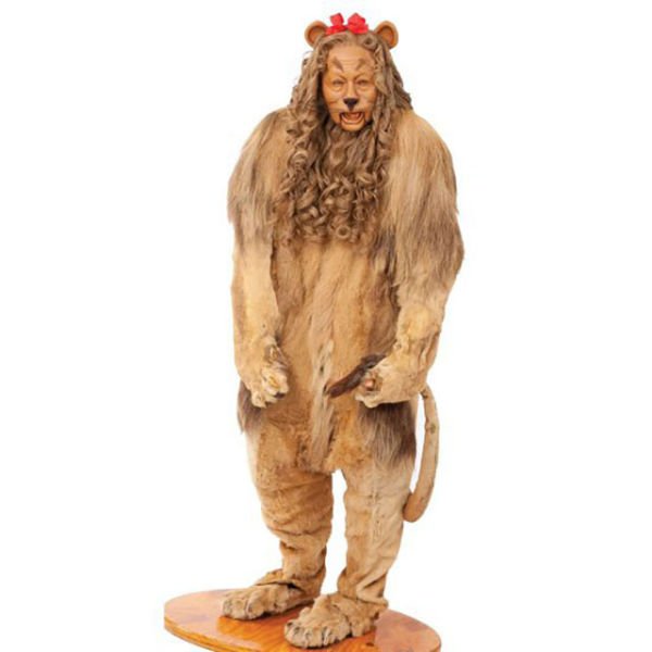 Sold Props From Popular Movies (33 pics)