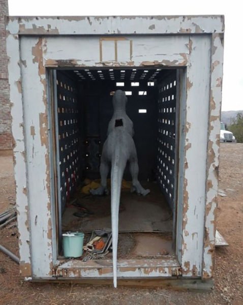 Sold Props From Popular Movies (33 pics)