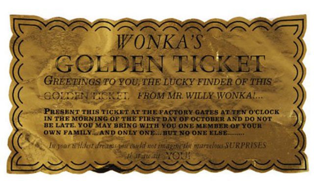 Sold Props From Popular Movies (33 pics)