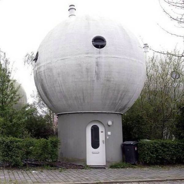 Strange Architecture (30 pics)