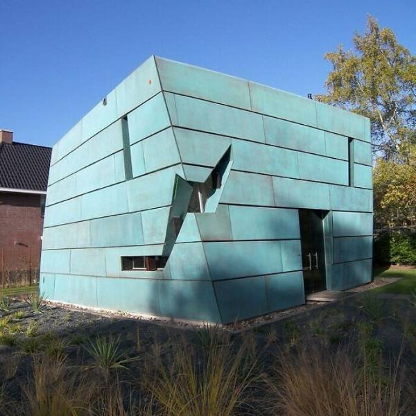 Strange Architecture (30 pics)