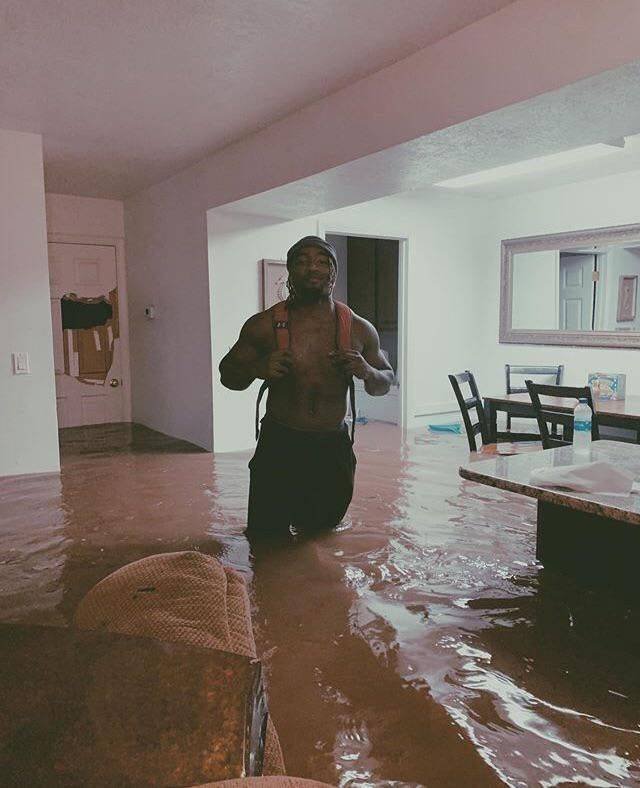 Bad Days Happen (48 pics)