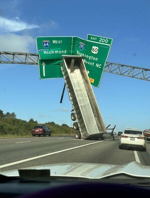 Terrible Drivers (27 pics) Terrible Drivers (27 pics)