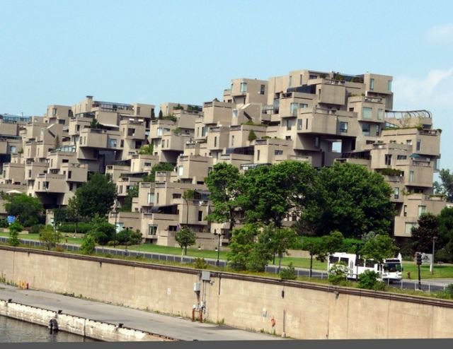 Strange Buildings (21 pics)