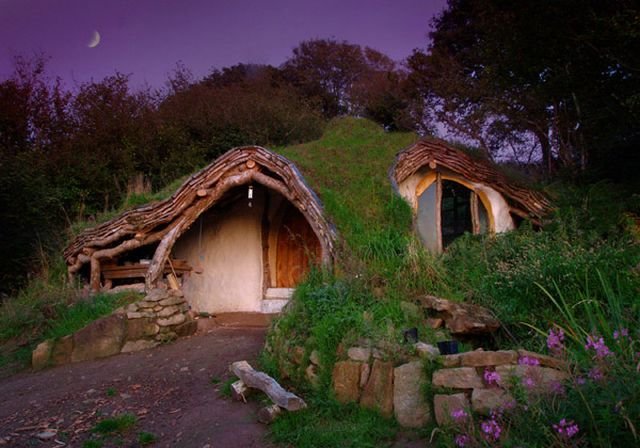 Strange Buildings (21 pics)