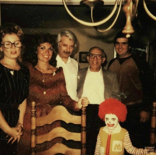 Awkward Family Photos (22 pics)