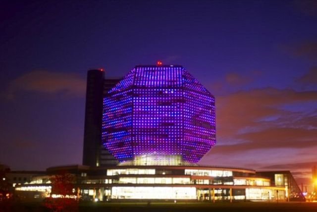 Strange Buildings (21 pics)