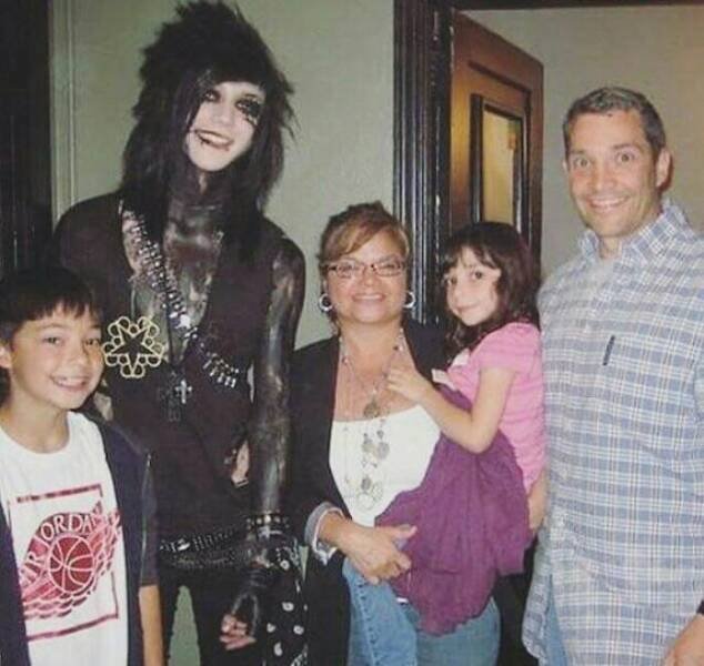 Awkward Family Photos (22 pics)