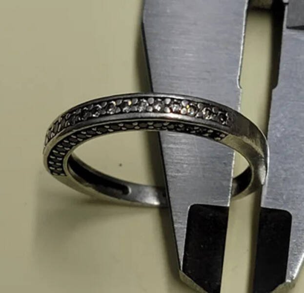 Impressive Metal Detector Finds (20 pics)