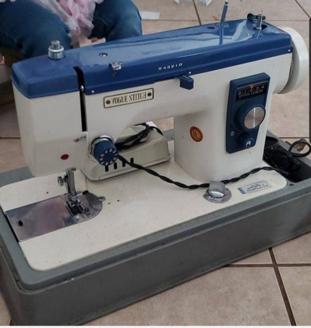 Interesting Finds In Old Houses (16 pics)