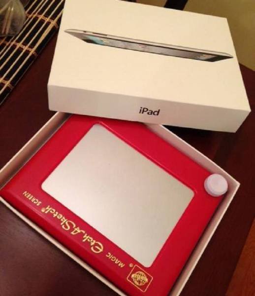 Strange Presents (28 pics)