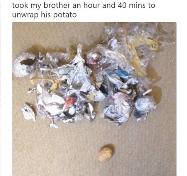 Strange Presents (28 pics)