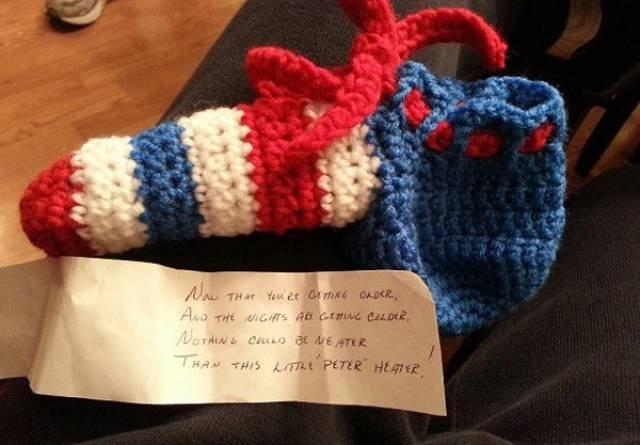 Strange Presents (28 pics)